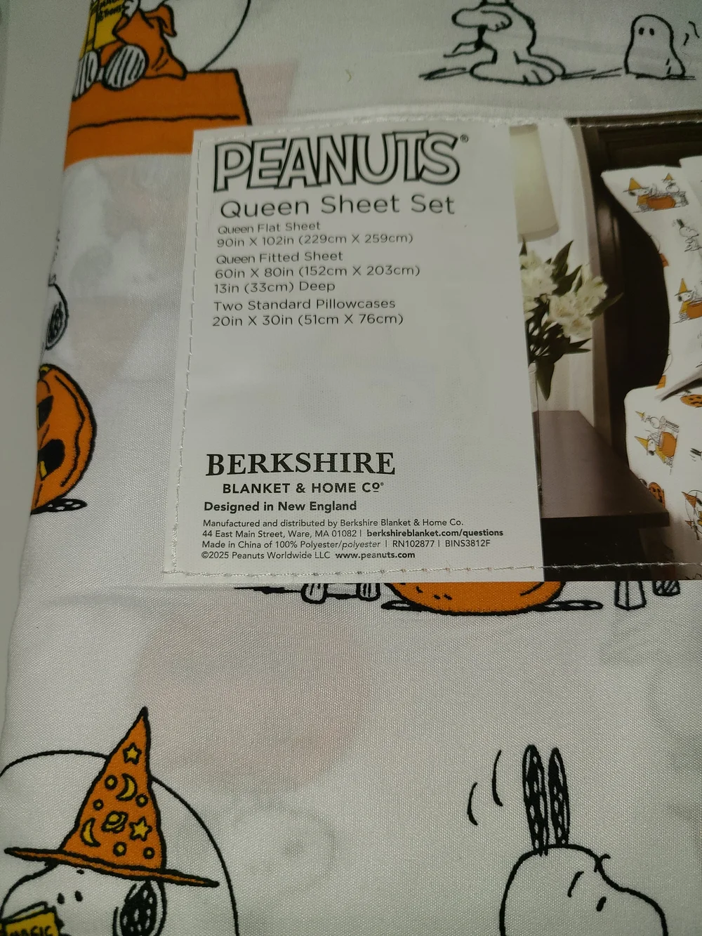 Peanuts Snoopy Queen Sheet Set - White, Orange & Black Halloween